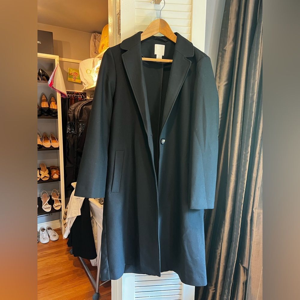 H&M Long and Lean Black Blazer